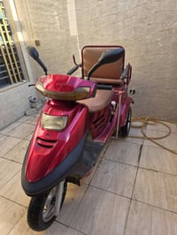 دراجة معوقين بنزين للبيع. العنوان بغداد مدينة الصدر  للاستفسار والسعر ...