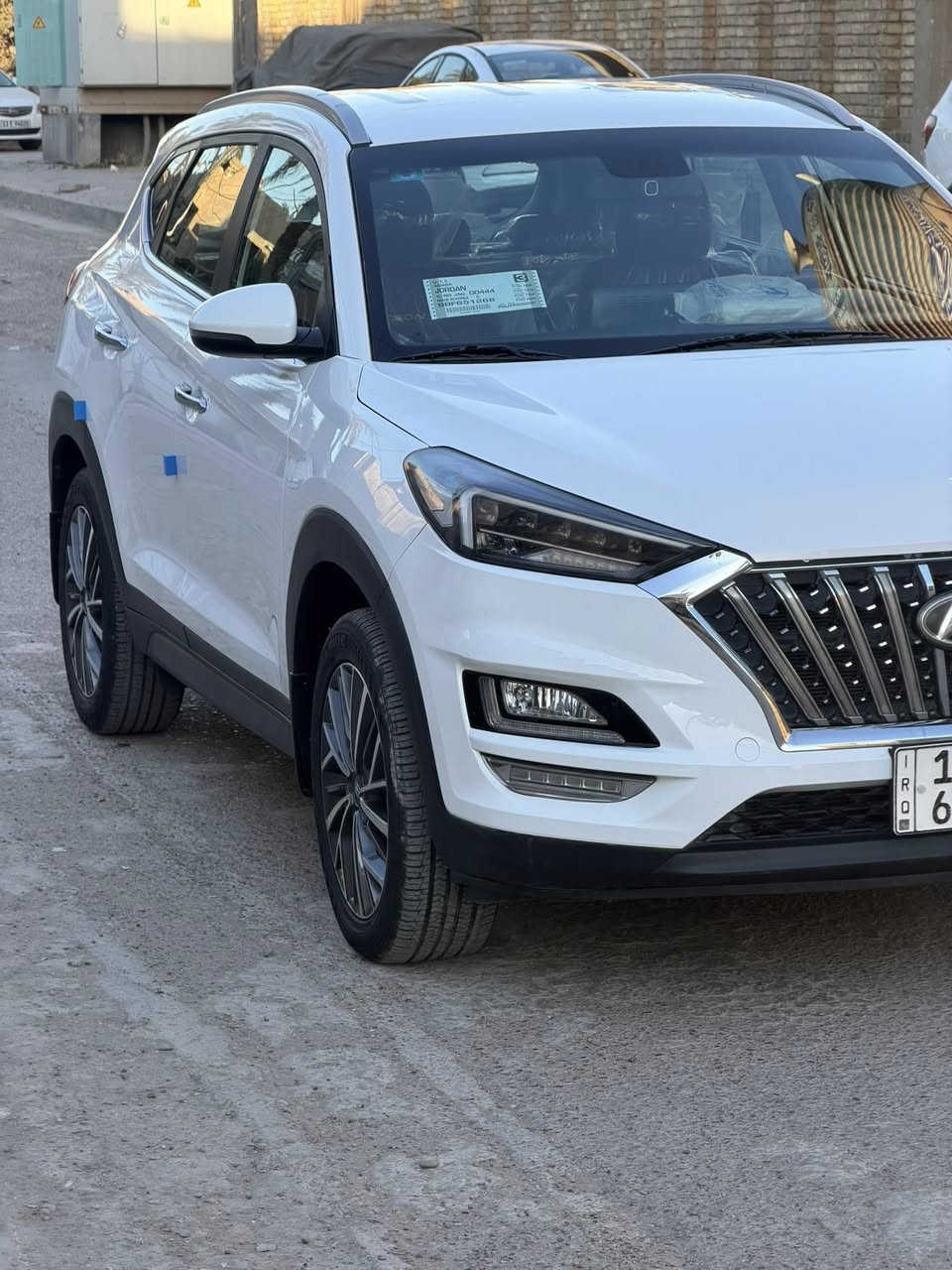 اسلام عليكم هونداي توسان مديل 2020 السيارة خليجية مكفول من الصبغ ولبارد   بيه فقط بيديار مكانين السيارة فول موصفات عده البنرامه ماشيه 37 موصفات السياره بصمه تشغيل عن بع كشنات كهرباء كشنات جلد سايد ابريك بل رجل شباك لكزز 
لايت خمس عدسات حساس امامي حساس خلفي وبعد اهويه موصفات بيه مكان السياره بغداد البلديات ***********
