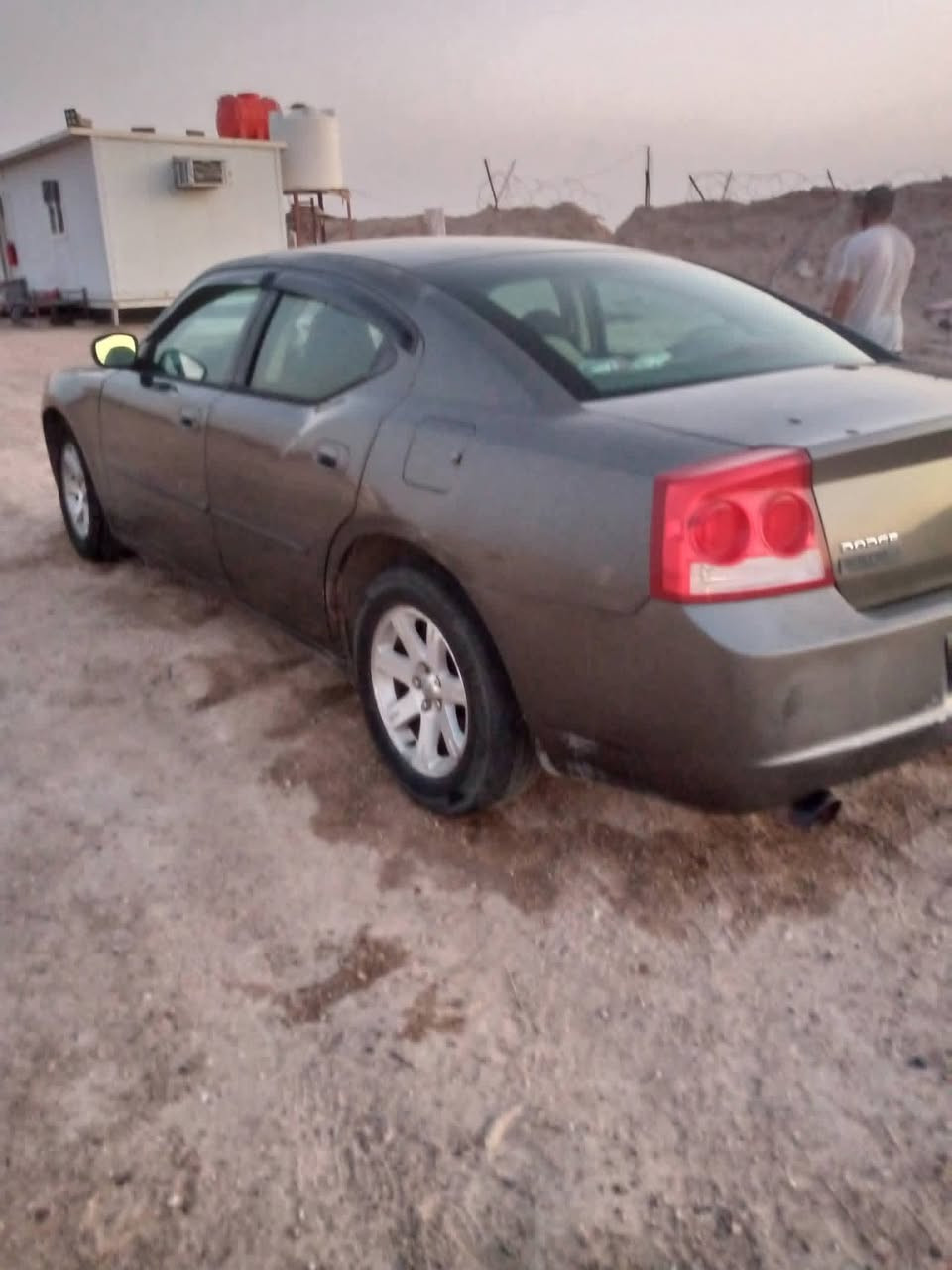 السلام عليكم جارجر 2009 وارد كندي مكفوله من الكلبه والعيب الشرعي والصبغ بيها جراد بسيط مكينه جديده شرط ترايك ميتين تبريد ثلج و تدفئه حداديه جديده رقم جديد الدولي باسمي مداور ثاني يوم رقم مثنى مكاني السماوه الخضر  السعر 90 بيها مجال بسيط
وهذا رقمي ***********
