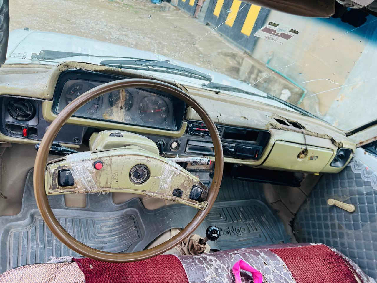 السلام عليكم
سيارة بكم موديل ٨٠ للبيع
السيارة مسجلة التأميم سنويتها ساقطة ب ٢٠٢١
شرط التحويل الشرعي ما يوكل بس يحول لان عندو راتب رعاية ويريد يحولها السيارة شرط الكير والمحرك جاهزة من  كل النواحي ما يعوزها برغي نكرة سلف سعرها ٢٣ وبيها مجال
***********
***********
