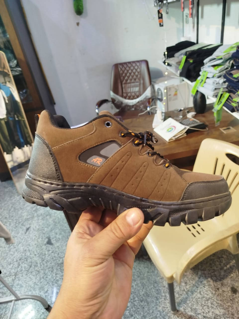 تخفيضات هائلة
ابو 16 صار ب10 الف يلبس رجالي شبابي ولادي
قياسات من 38---------٤٦
زورو عنواننا حلة شارع الكورنيش مقابل سنتر ليمونة بالقرب من قاعات الاعراس لارسا والسلطانة
الاستفسار ***********
عروض وتخفيضات هائلة
