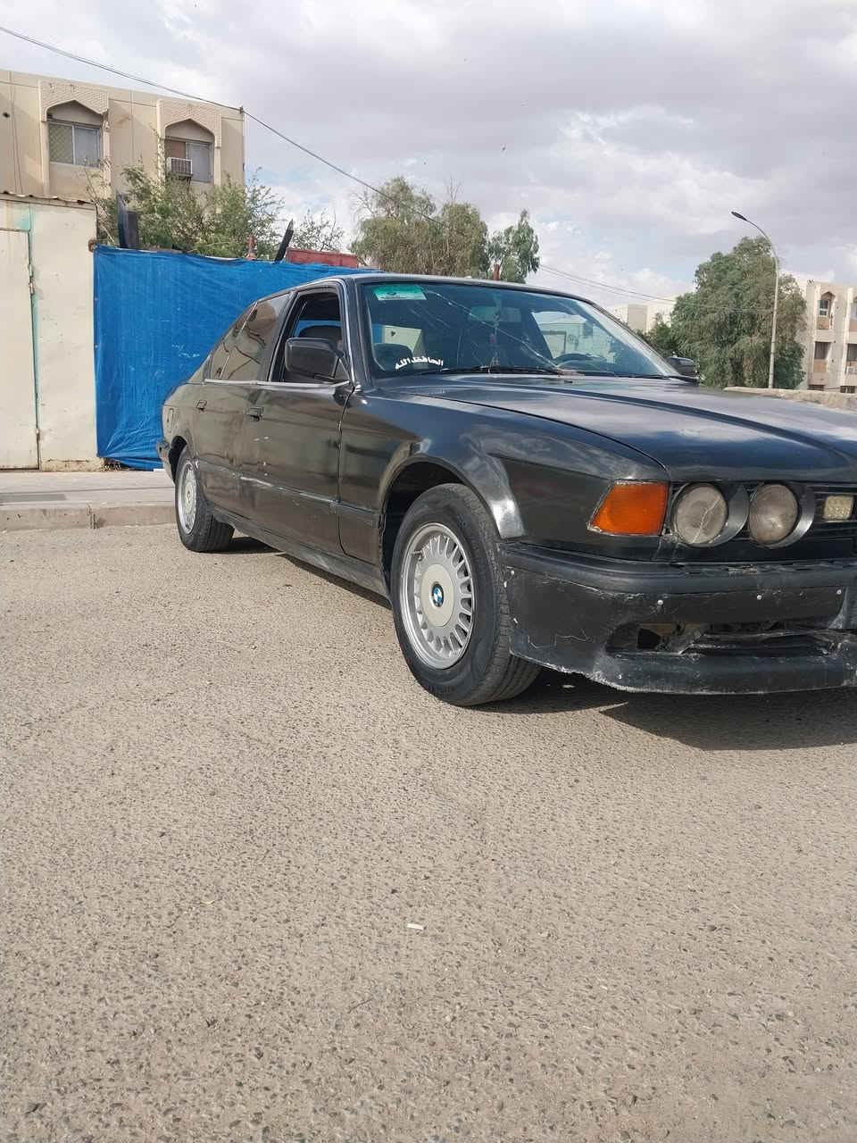 السلام عليكم للبيعBMW مديل 1991 حجم 735 سنويه خضره رقم نينوى صاحبها بتكريت شرط تحويل ما يسوي وكاله نضيفه حيل احله من صور شراي يخابر +9647702866617
