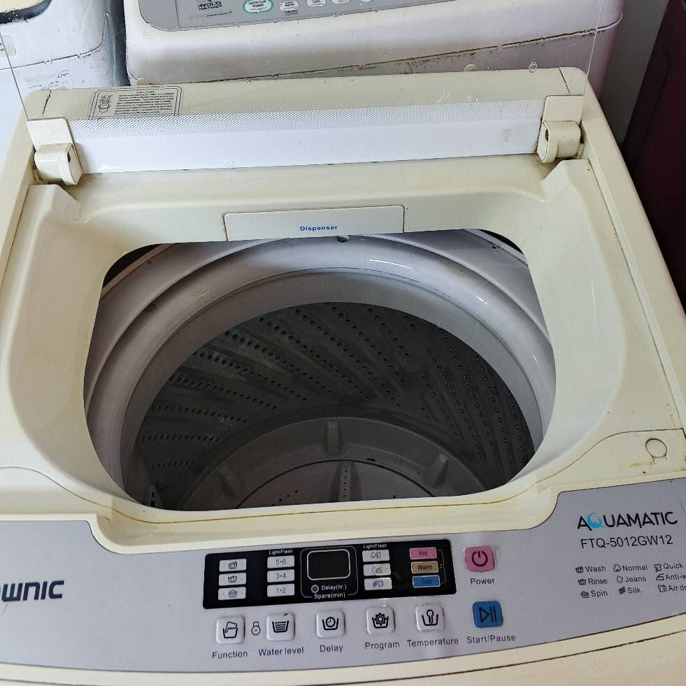 غسالات فول اتوماتيك نضاف وعشغل وضمان بيهه حجم 15 كيلو السعر الوحده 100العنوان كربلاء الهاتف *********** كربلاء, العراق
