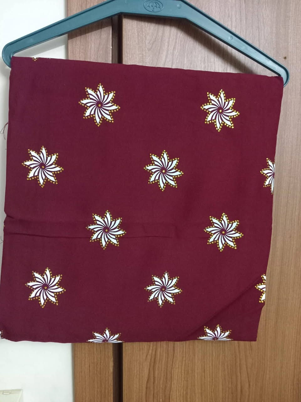 عرض خاص بأنسب الأسعار كشمير إيطالي درجه أولى نقشات شبابيه وكباريه وأسود ساده سواد فاحم سعر القطعه ٥ آلاف


**إذا كنت صاحب هذا الإعلان وتريد حذفه لأي سبب، رجاءا أرسل رسالة إلى الدعم الفني**