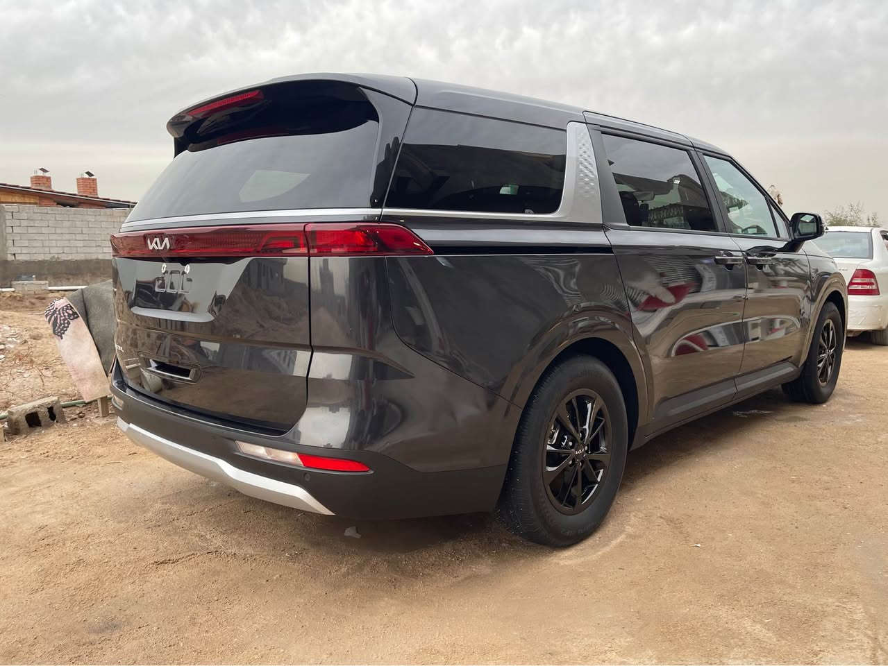 السلام وعليكم كيا كرنفال موديل 24وارد امريكي تقرير غرق شرط السونار كفاله كهرباء مكينه كير شرط الفحص موصفات باب كهرباء بصمه تشغيل عن بعد مكينه 6سلندر 7راكب حره بدون رقم حاضر للبصمه بكل مكان السعر 230جوه سوك سياره ماشيه 16الف وضع الشركه للستفسار *********** البصرة, العراق
