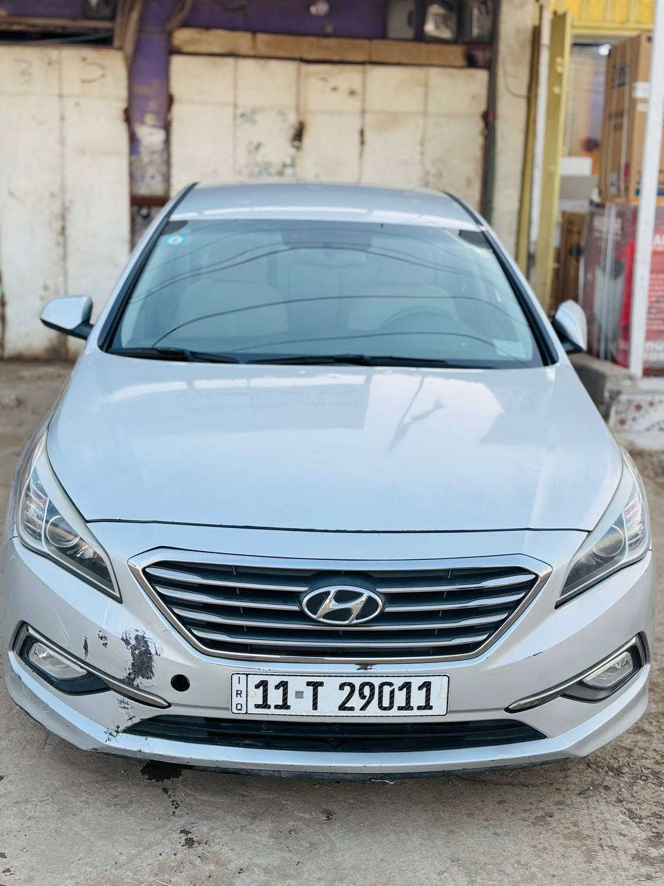 السلام عليكم ورحمه الله وبركاته 
سوناتا للبيع 15
ضربته بس بنيد
مواصفاته المعروفه
رقم نكليزي 
بسمي المدور ثاني يوم
السياره خير من الله 
ماشيه 70الف حقيقي. 
السعر128او بيها مجال رقم 
الهاتف *********** 
المكان بابل حله ورديه خارج
