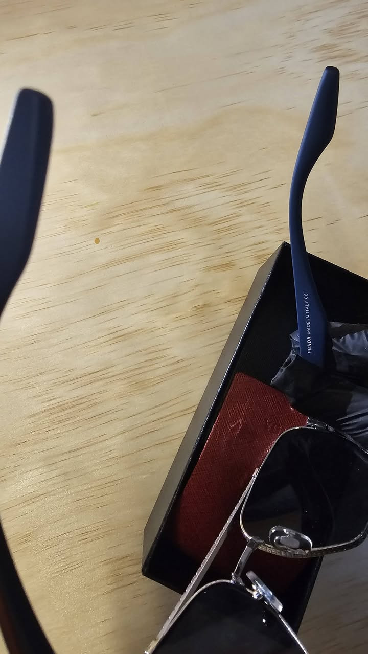 التميز يناديك 

نظاره ماركة ب ديزاين  متميز  وعصري
 
اطار معدني  رفيع 

عدسات داكنه غالبا غالبا رمادي او أسود 

السعر ٥٥ الف 

تابع كل ماهو جديد ونادر ومميز 

للمزيد من المعلومات يرجى التواصل على الخاص او  عن طريق  التواصل  على رقم الهاتف على  الواتسآب  +9647701656655


**إذا كنت صاحب هذا الإعلان وتريد حذفه لأي سبب، رجاءا أرسل رسالة إلى الدعم الفني**