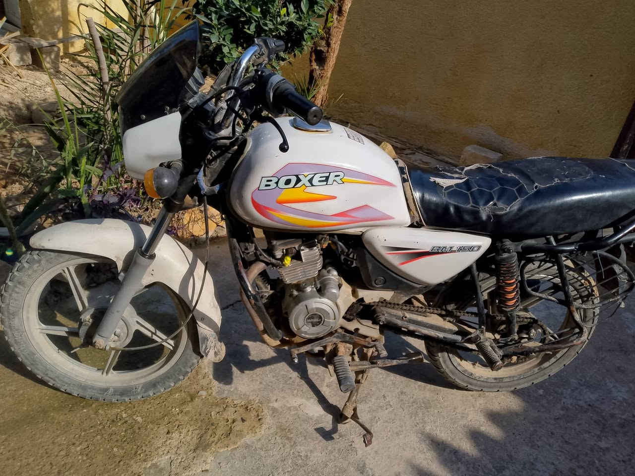 دراجة بوكسر للبيع موديل 18السعر 650 اوبيها مجال اورقها كامله العنوان ديالى بعقوبة باب الدرب الاتصال *********** أبو مصطفى
