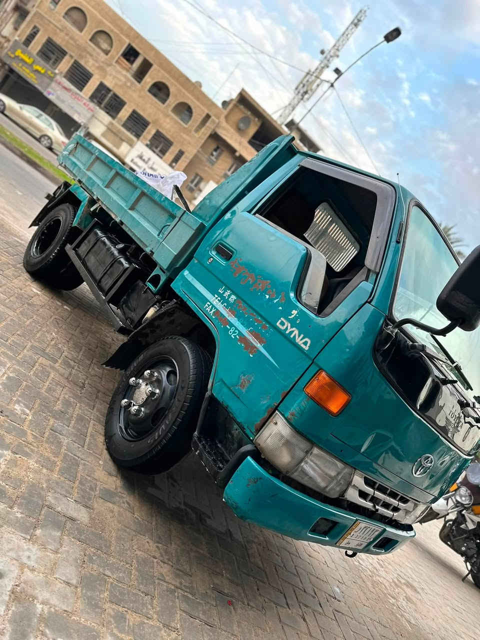 سلام عليكم كنتر قلاب سياره جاهزه وخير من لله ونضيفه كفاله عامه من مكينه كهربائيات فوال سياره بسمي  سنويه 27 المكان بغداد المعامل ‭.                       ‭***********‬
