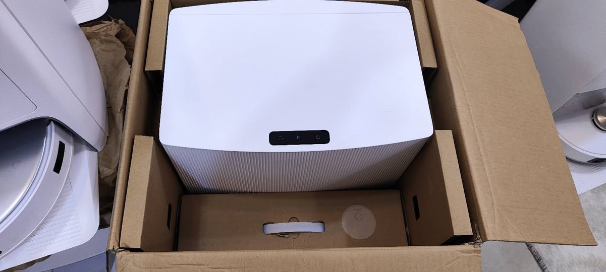 Dreame L20 ultra
كنس و مسح بفرج دوارة
 تفريغ ذاتي للغبار 
غسل الوصل وتنشيفه بماء حار وبهواء حار 
وكذلك رفع الوصل اوتماتيكي عن السجاد وامكانية ترك وصل المسح في المحطه تلقائيا 
خروج لفرجة المسح لامكانيه الوصول للزوايه ومسحها بصورة افضل 
خرائط متعددة للمنزل لعدة طوابق
تجاوز عوائق مع تطبيق دريمي الممتاز
قوه شفط ممتازة 7000 باسكال ومستويات متعدده للكنس والمسح


**إذا كنت صاحب هذا الإعلان وتريد حذفه لأي سبب، رجاءا أرسل رسالة إلى الدعم الفني**