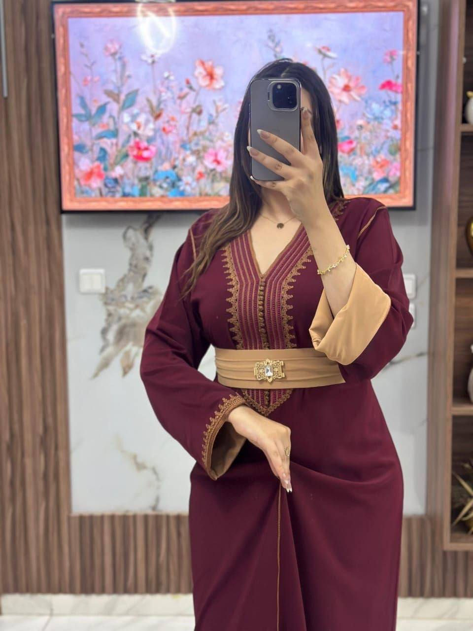 ♦️قفطان كرناج مخدوم بالدكرادي بالحزام 
♦️نوع التوب كريب  
♦️المقاسات :  M L XL XXL
♦️للتواصل في الخاص


**إذا كنت صاحب هذا الإعلان وتريد حذفه لأي سبب، رجاءا أرسل رسالة إلى الدعم الفني**