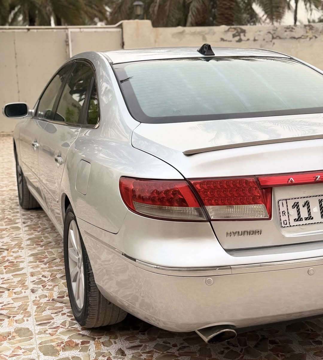 هونداي ازيرا موديل 2009 رقم بغداد دولي
فول مواصفات محرك3300 
السيارة جاهزه من كلشي مكينة وكير وحدادية وتبريد وتخم تاير ماعايزة اي شي كله جديد
(بيه جاملغ خلفي صبغ فقط بدون دواخل) والباقي كفالة 
المكان /بابل /الهاشميه
السعر:102 وبيه مجال 
***********
***********
