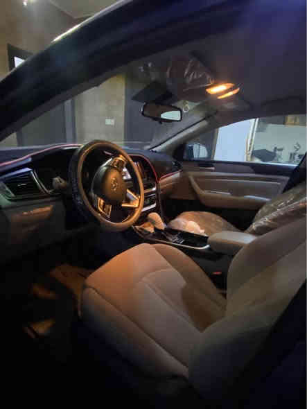 سلام عليكم 
سوناته ٢٠١٨ امريكي 
مكينه 2400
فول عده الفتحه
بصمه ابواب و تشغيل 
كروس سرعه
تدفئه كشنات 
كشن كهرباء
رادار جانبي خلفي 
تحكم ستيرن
شاشه كامره ابل كار بلي بلادي 
جنطه ذكيه 
ويل كب كروم 
ماشيه ٥٩الف 
السياره مصروف عليها الله شاهد و كلشي موثقه 
بولش ونانو سيراميك ضمان ١٢شهر 
عبوه فيت بم حديده مصارلي سبوعين
نوزلات بلكات اذاين مكينه تخم تاير 
منضومه مي جديده
حداديه كلها جديد 
السياره حادثها جاملغ و بنيد بدوووون داخل بدون لغد بدون شاصي بدون ايرباك حته راديتر ما مليوح 
و السياره بيها كم حالوبه بل قماره عدد ٦تقريبا و وحده بل صندوق و السونار مرفق للامانه 
رقم بغداد انكليزي ب اسمنه سنويه لل٣٠
سعرها 130وبيها مجال بسيط جدا 
مكانها بغداد الاعلام 
*********** بغداد
