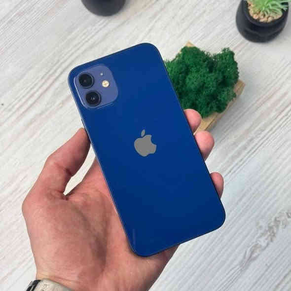 متاح آيفون 12 العادي النظافه فول الذاكره 128 بطاريه 76 فيس ايدي شغال كلشي شغال بي نموذج M السعر 300 وبي مجال قليل المكان الحبيبيه ***********
