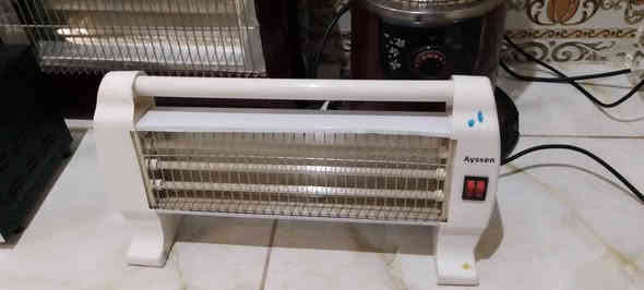 السلام عليكم صوبات كهرباءيه عدد 5 معه اوفن حجم صغير بيع شلع بسعر 90 الف العنوان بغداد بوب الشام ***********
