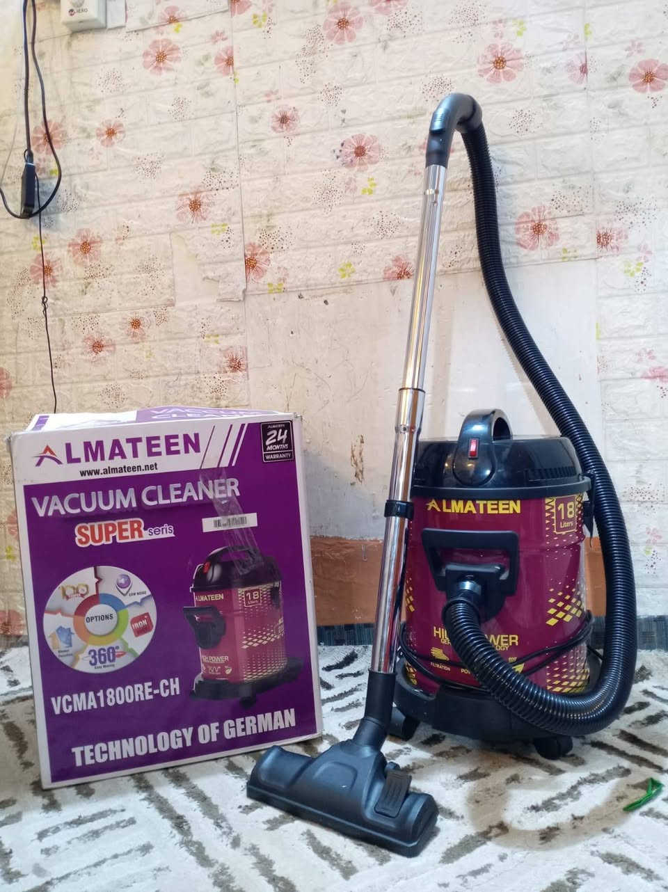 السلام عليكم مكنسه كهربائيه جديد صارلهه اسبوعين للبيع ***********
