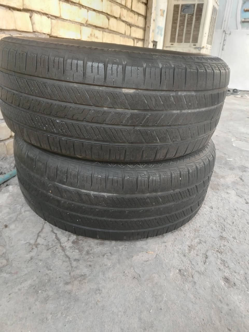 السلام عليكم تايرات مال تاهو البيع موديل ٢٠١٩ مكاني بغداد البياع شارع الضغط السعر ١٠٠ ***********
