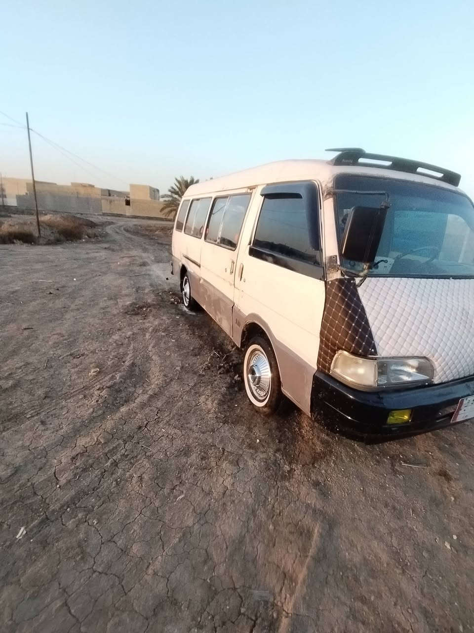 السلام عليكم اسيا للبيع موديل 94 مكينه وكير واكسل كله جديد تخم تاير باور مصفره هيئه ومرور سياره جاهزه سعرها ٤٠ وبيها مجال العنوان بابل القاسم *********** بيع مستعجل
