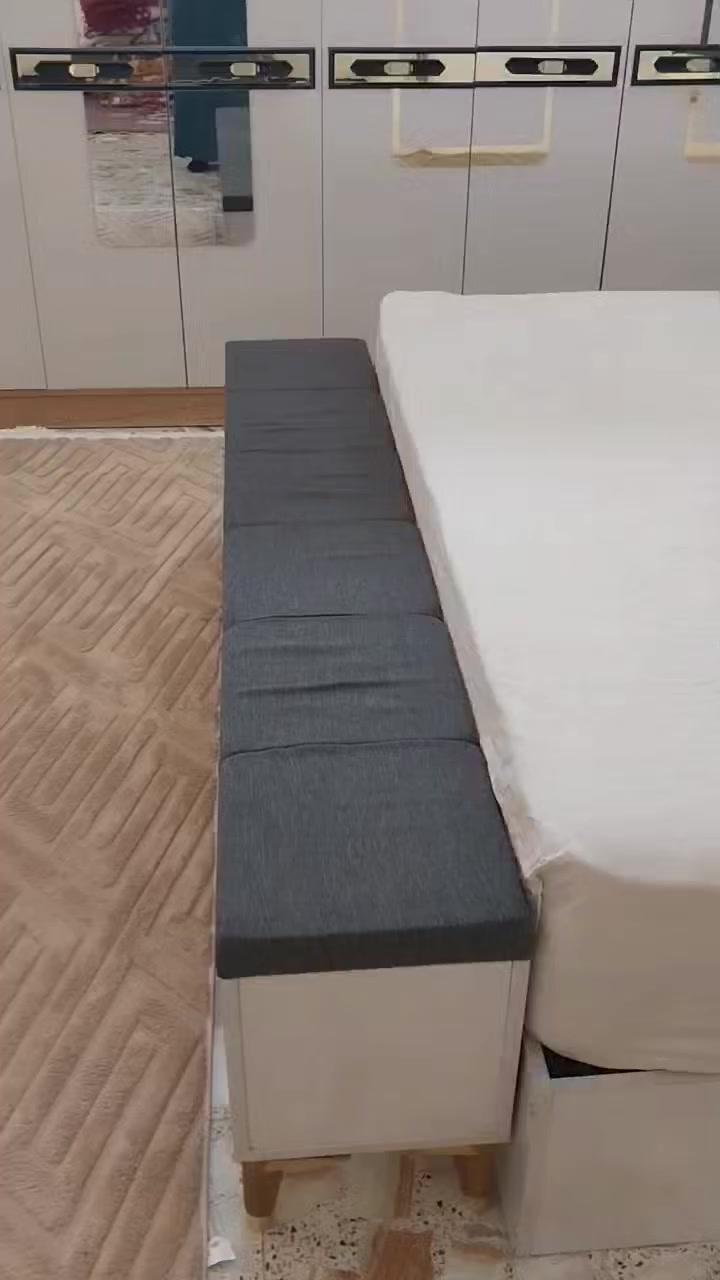 غرف للبيع غرفتين متكونه من 5قطع سعر الوحده ب 550مع الدوشك وغرفه متكونه من 10قطع مليون و100 مع الدوشك غرفه خشب زان سعرها مليون و300 مع الدوشك وبيهن مجال


**إذا كنت صاحب هذا الإعلان وتريد حذفه لأي سبب، رجاءا أرسل رسالة إلى الدعم الفني**