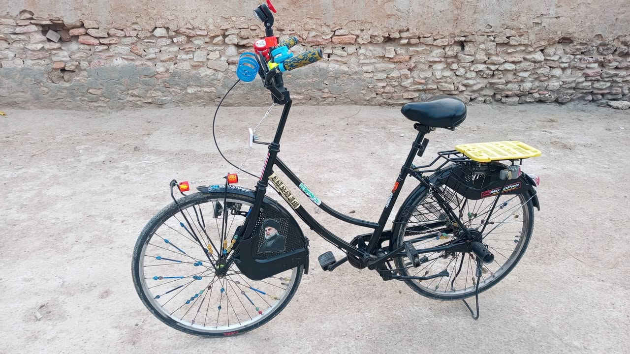 شباب السلام عليكم باسل للبيع نظيف كل شيء ما بيه والسعر ‏‪***********‬‏
