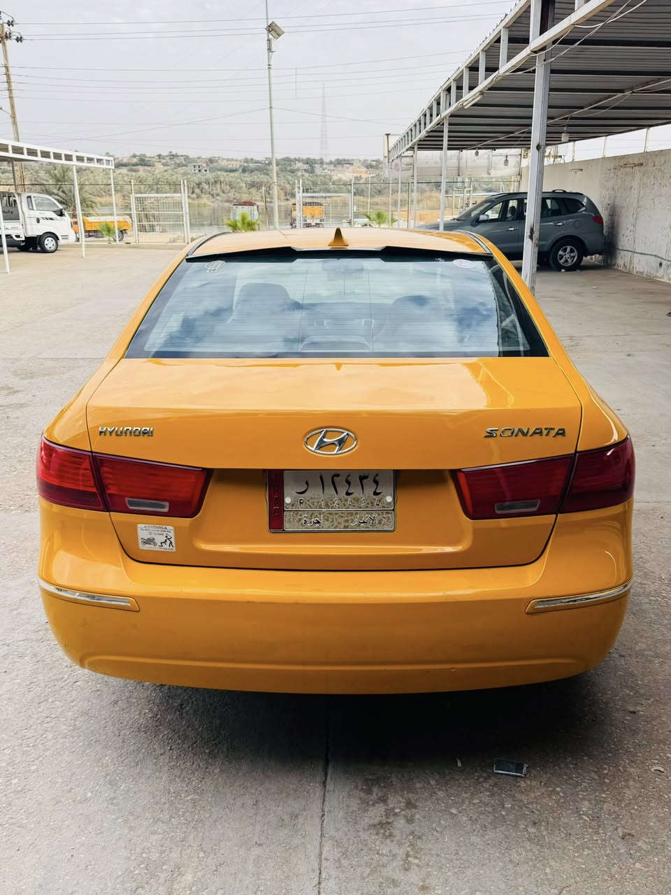 سوناتا امريكي 2010ضرر جاملغ امامي سياره حلوه وجديده 
محرك شرط التنقيص كير صدر تخم تاير جاهزه لشغل جماعت التكسي سعر سني 95 بلاش رقم انبار شرط التحويل متواجده في معرض الجوهره اي ستفسار ***********
