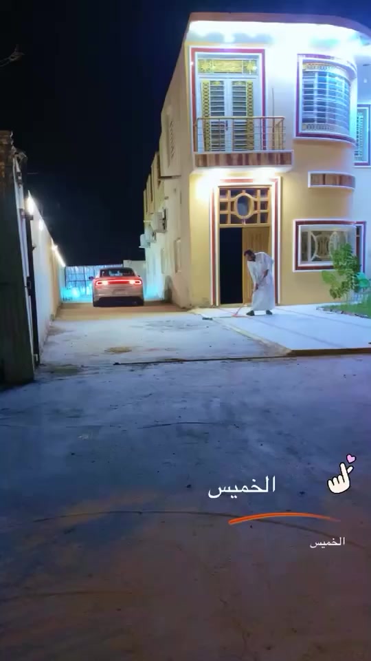 #للبيـع_فقـط 
السلام عليكم
بيت ومزرعه بستان مساحه البيت 1000 م والبستان 4 دونم متصل البستان مع البيت بناء حديث درجه اولى سنه 2021 السعر مناسب جدا العنوان سوق الشيوخ كرمه بني سعيد قرب مدرسه القبس للاستفسار *********** /***********
