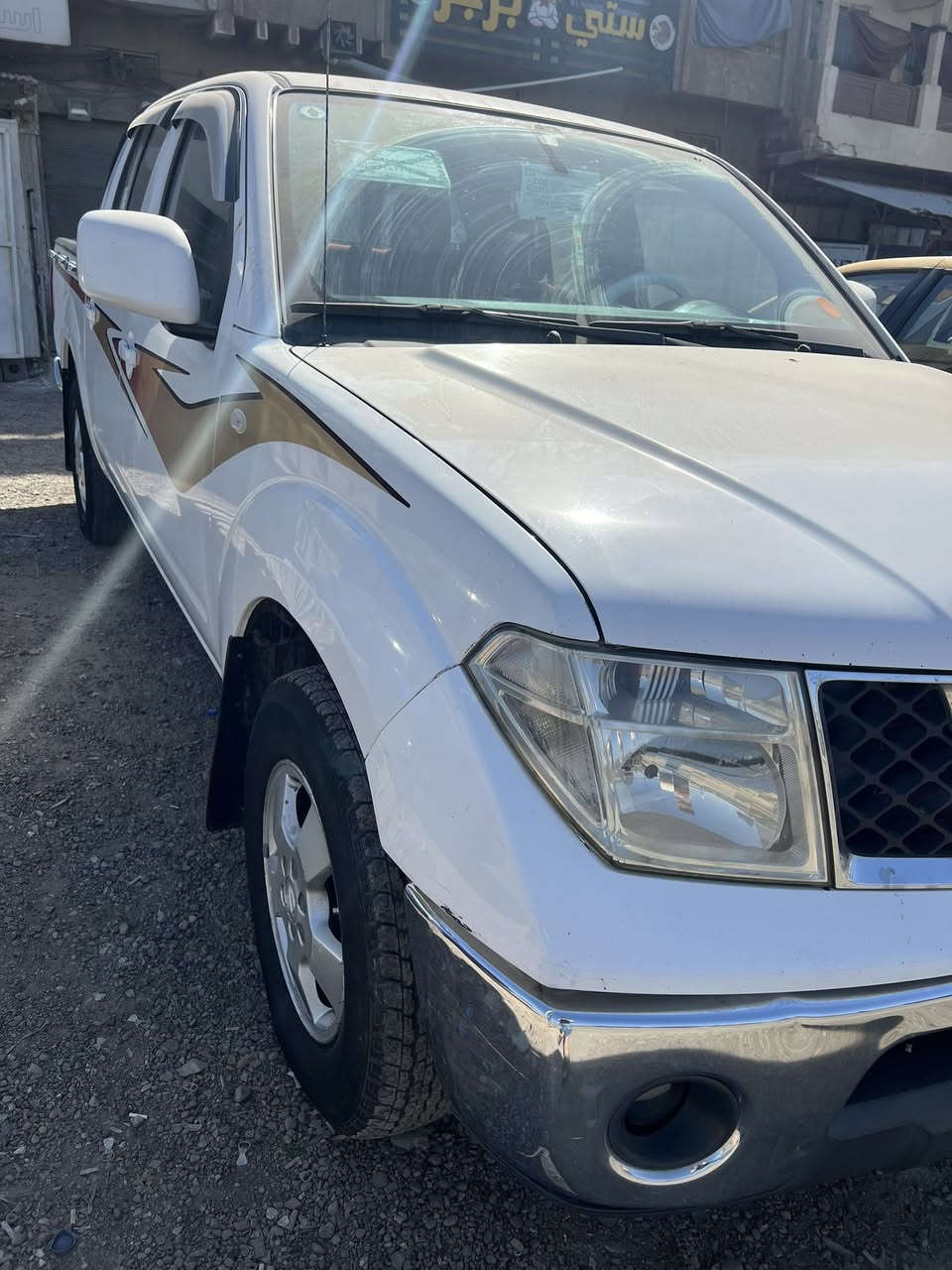 سلام عليكم نيفاره 14للبيع ماشيه 97حقيقي مال جناي 
مكفوله من الصبغ عدا باردات قليله مكينه مبدل واشر مال قبق فقط رقم بغداد باسمي لوحات نكليزي السعر 135وبيهه مجال لشراي ***********
