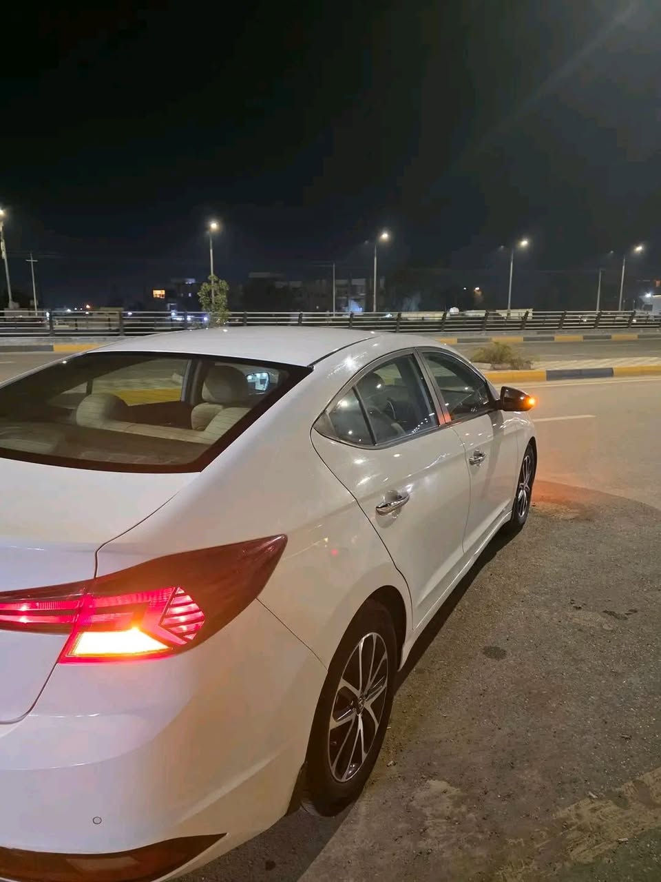 للبيع النترا خليجي 2019 فول مواصفات بصمه فتحه حساسات امامي خلفي مري شفط بيها مكفوله سعر 155.       ***********  مكاني بغداد الكاظمية
