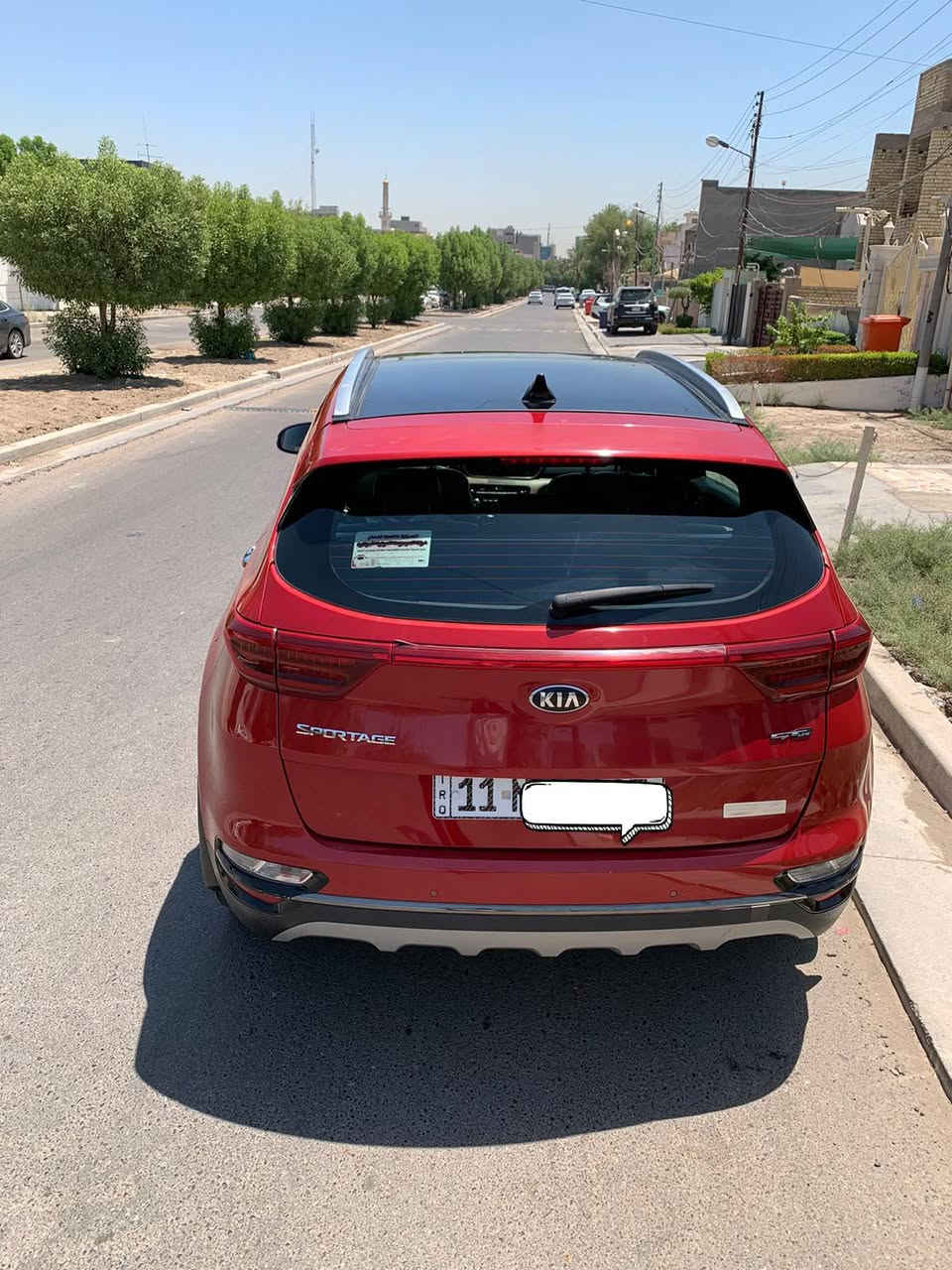 كيا سبورتج (جيتي لاين ) ( خـليـجـي )
مكفوله من الصبغ و جديده‏ لوك ( GT.LINE)  
موديل 2020 ماشية 92000 ألف Km
رقم صاحب سيارة ‭***********‬

المواصفات 
بصمه 
شاشة 
بانوراما 
 شحن وايرلس 
سايد بريك دكمة 
نظام انحدار 
نظام سبورت 
نظام ايكو 
مكينة 2000 دوش 
شفتات بالستيرن 
مري شفط كهرباء 
دركة سبورت 
تحكم ستيرن جهتين 
جنطه كهرباء 
كشنات كهرباء 2
كشنات جلد 
بلوتوث + اوكس 
بلوجكتور رباعي زنون 
حساسات امامية + خلفيه 
ويل كب كروم 
اشاير بالمري 
بك لايت لد 
سبايدر 
لد امامي 
نيكلات 
قطعتين تبريد
ترحيب
(رقم بغداد) 

السيارة ماخذها زيرو الشركة الدولية
 وعلى ايدي كلشي ممبدل بيها عدا الدسكات 
مرة وحدة مبدلها وهم بالشركة
وكل تبديلات الدهن بالشركة
‏
 الملاحظات 

  شخط بالبنيد 
طخة بالباب بسيطة وممبينة وعايفها ممسويها بارد 

 اخذ تراي السيارة وين ميعجبك 
سياقتها وشوفتها للسيارة خير من الله 
 
مكان السيارة بغداد المنصور
متواجد يومياً من الثامنة صباحاً
الى الثالثة ظهراً عدا الجمعة

رقم صاحب سيارة ‭***********
