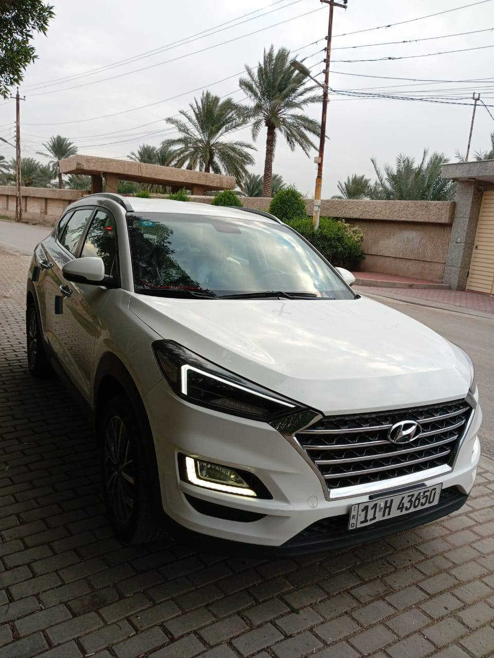 هونداي توكسان موديل 2020 خليجيه ☘️كفاله عامه عدة بارد بسيط مكفول من الصبغ والتبديل والفتح عدا البارد بسيط السيارة جديدة كلش وجاهزة من كلشي
المواصفات 
✅بصمه..
مري شفط..
تبريد خلفي امامي..
✅ماشيه 75 الف 
ويل كب.. 5
محرك 2000 دوش..
كراسي 2 كهرباء..
بصمات 2 وياها..
داخل لونين 
داخل صاج 
كشنات جلد 
كامرة دوارة أمامية وخلفية 
شاشة 
لايت عدسات 
يدات نيكل 
✅وبعد مواصفات اخرى 
الموقع بغداد
💲السعر خااص 💲
الاتصال ***********
