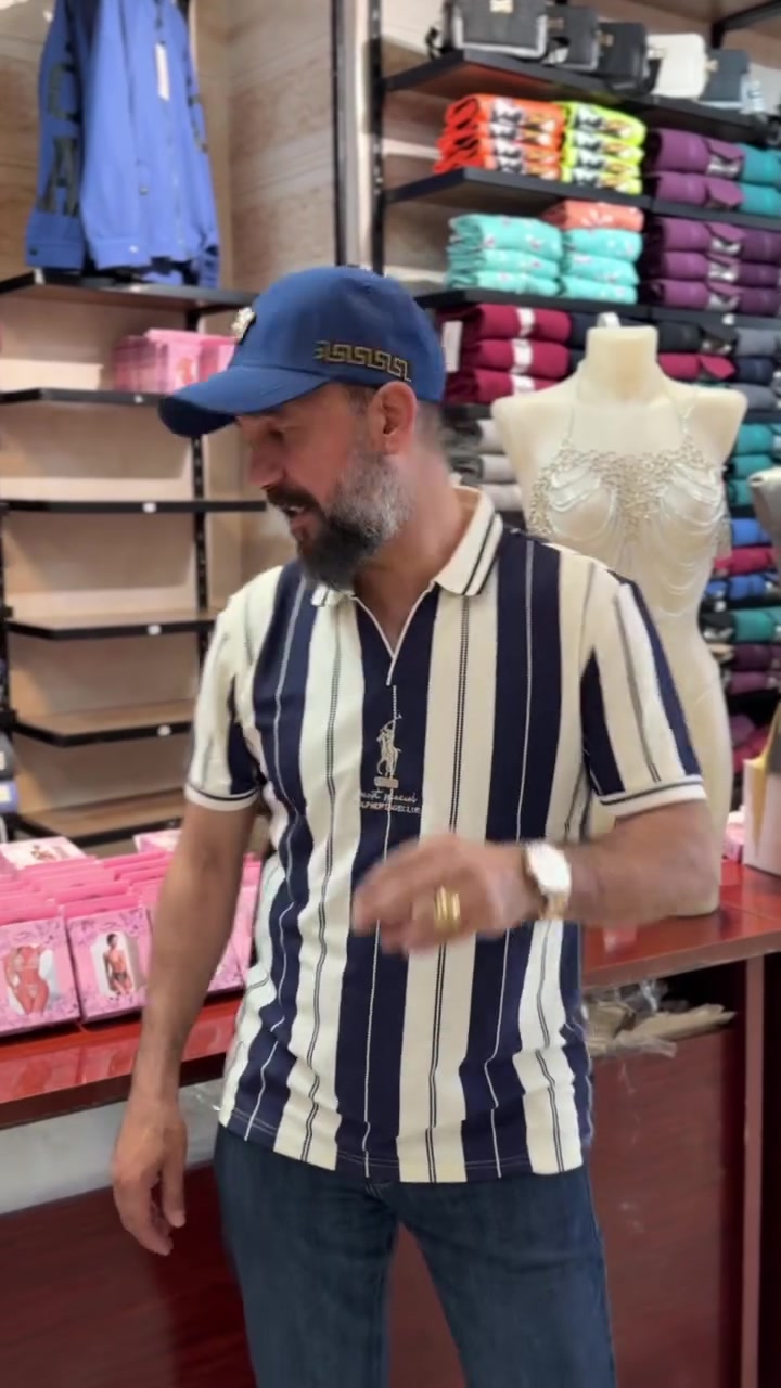 طقوم العرايسي 😍😍😍


**إذا كنت صاحب هذا الإعلان وتريد حذفه لأي سبب، رجاءا أرسل رسالة إلى الدعم الفني**
