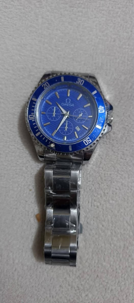 السلام عليكم ساعات اوميكه و رولكس رنك دوار سل ستيل ضد الماء طلاء ثابت وزن ثقيل سعر  القطعه 15
 ***********
