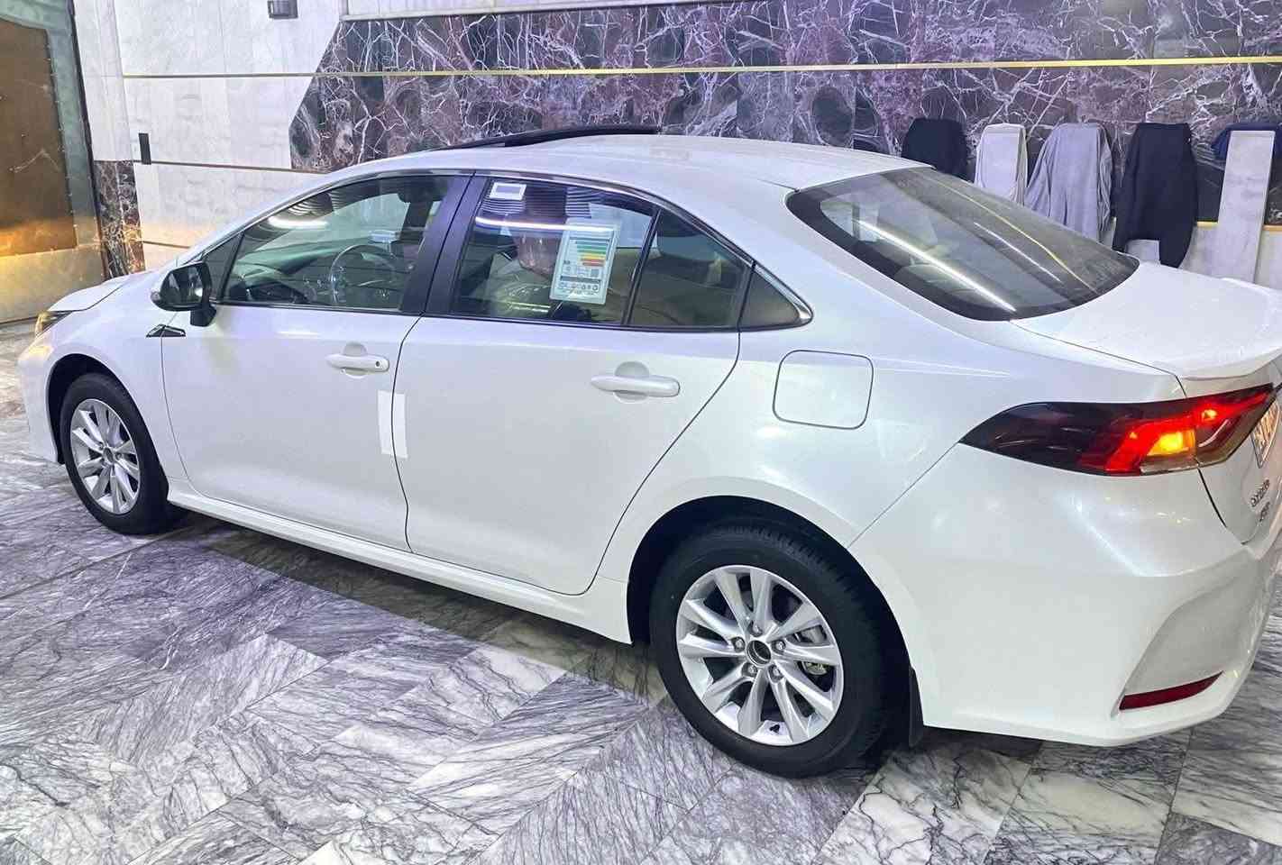 السلام عليكم كورولا للبيع موديل 24 ساز اصلي فول مواصفات واحد على واحد رقم بغداد تحويل ثاني مباشر سياره كفاله عامه من الصبغ من البارد من التبديل سياره ام الضمان رقم بغداد ثاني يوم تحويل انجليزي فول مواصفات واحد على واحد بصمه فتحه حساس امامي خلفي شاشه كبيره دواره كاميرا ساز السياره ام الضمان مكان السياره بابل السعر 197 وبيها مجال بسيط انا مكلف بالنشر السياره سياره مال دكتور وعلى ايده*********** ما متواجد على الفيس داخل بيجي
