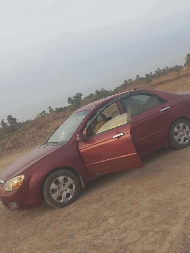 سبكترا البيع مديل 2007 جاهزه من كلشي بسمي سعرها 80 وبيها مجال *********** بيها اقل الحزام صبغ ما متواجد ع فيس
