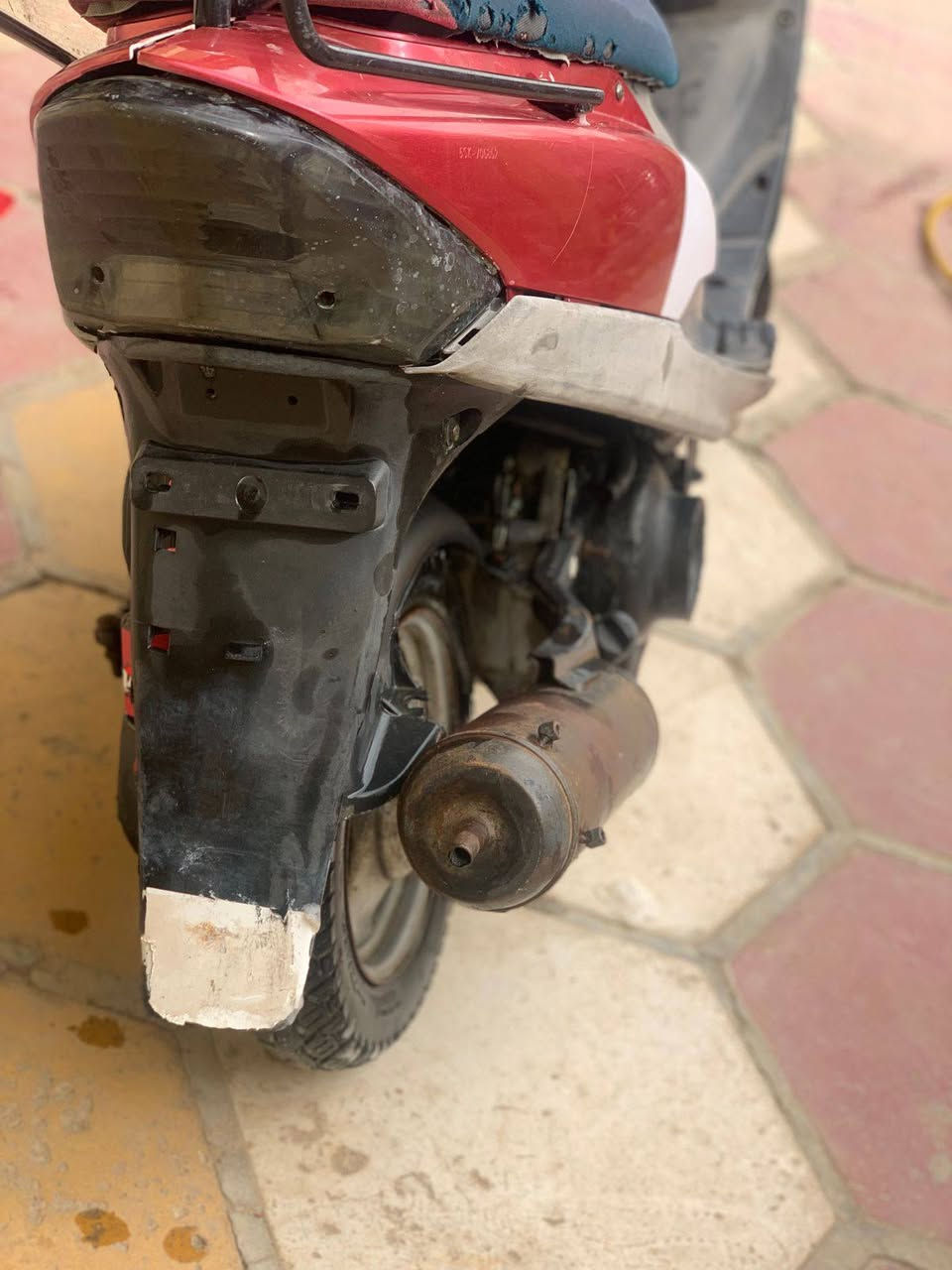 سلام عليكم شباب  ماكس مزوده منغولي للبيع دراجه جاهزه كلش
ادامه كامله سلف جديد ضفيره جديد جوزه جديد باتري زوج تواير  دبلات رياضي دراجه مفتوحه مره وحده قبل أيام عوزه بس كفرات  
شرط تشك الكاع نعومه  لايت عالي ناصي 
مكان سوق الشيوخ  سعر ٣٢٥ بيه مجال 
***********
