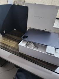 ايباد شاومي باد 7 نضيف جدا استعمال قليل  مشحون 58 مره فقط غراض كامله ك...