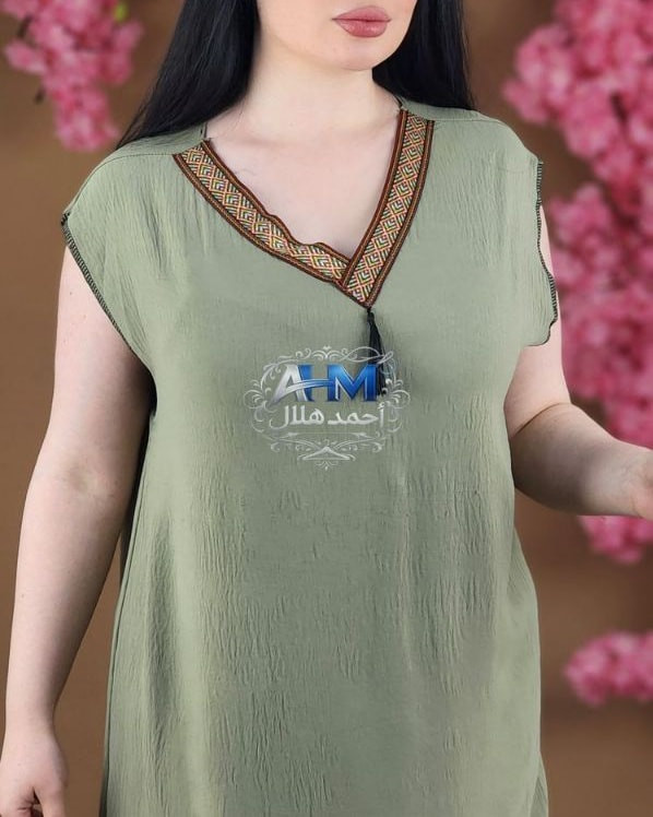 #جملة_فقط_جملة_فقط_المبيع_جملة_الجملة 
بينصل  تحت البشت ايروبين
(يرهم شلحة بيتية) 
مشكل سوتاج والوان 
فري سايز 
#الدرزن ب40 الف

https://t.me/geshgr 

***********
