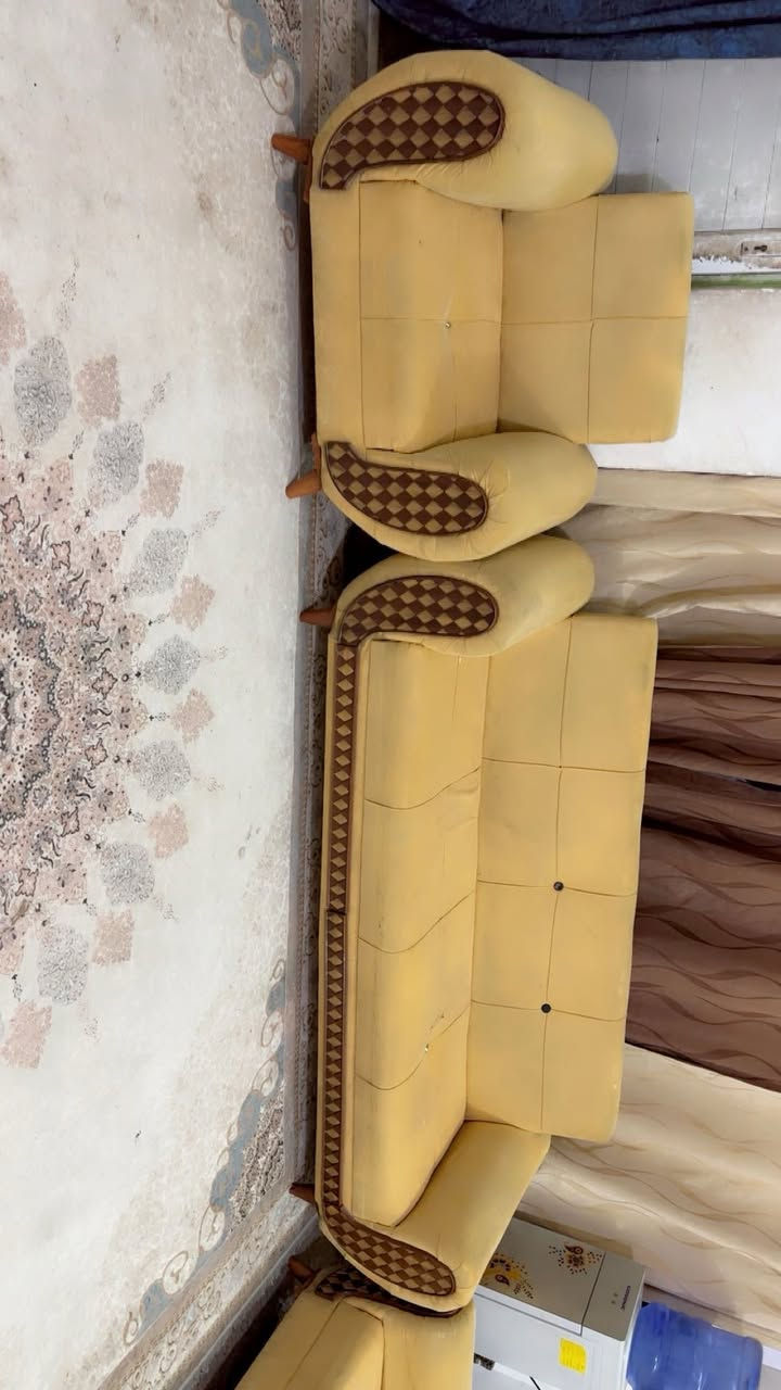 تخم 7 نفرات يحتاج غسل سعره 150 الشراي يتصل ع الرقم 

‭0776 290 4332‬
