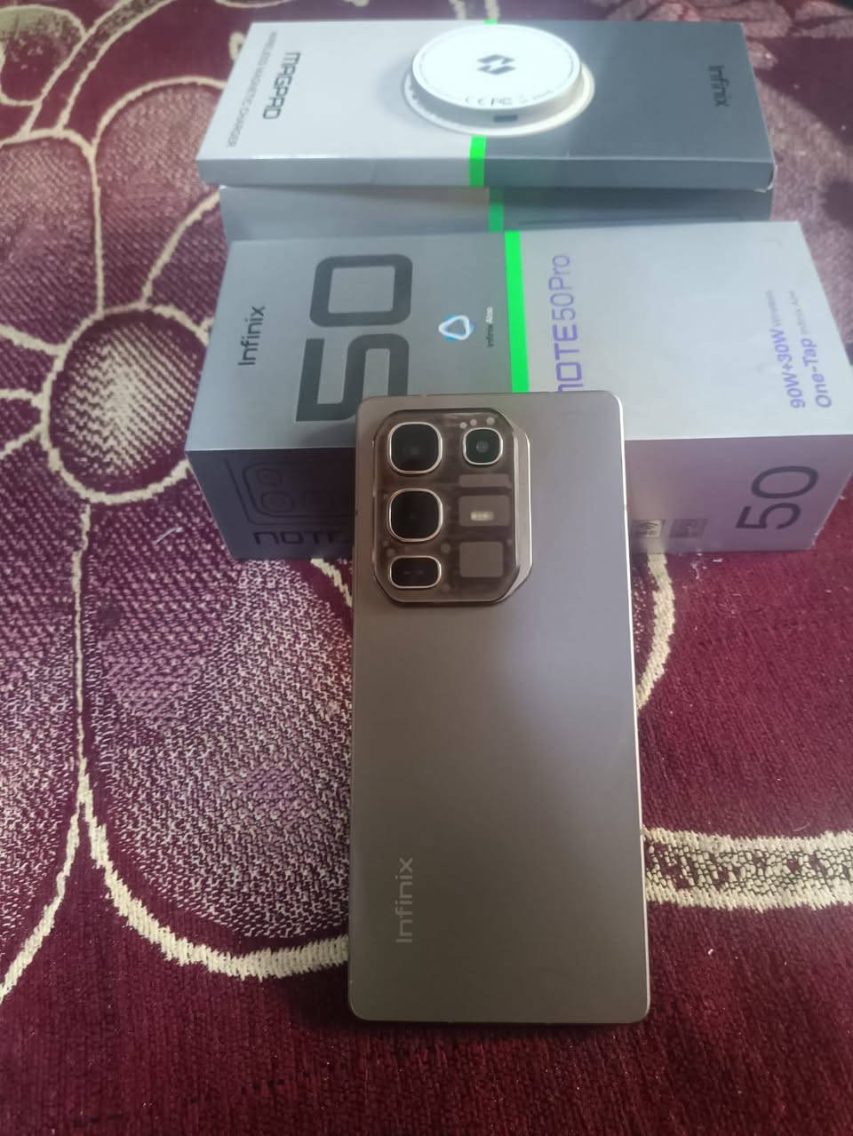 للبيع انفنكس نوت 50 برو جهاز نضيف وما صار شهرين من اخذته
ذاكره 256عشوائيه 12 السعر 275


**إذا كنت صاحب هذا الإعلان وتريد حذفه لأي سبب، رجاءا أرسل رسالة إلى الدعم الفني**