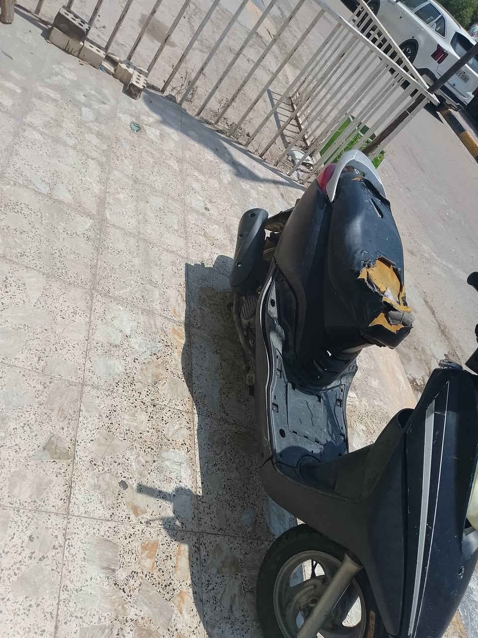 السلام عليكم بريز كابريتر لبيع نكره سلف شغاله 350 وبيه مجال شي بسيط كلش مكان الشعب *********** بي واتساب ومتواجد فيس
