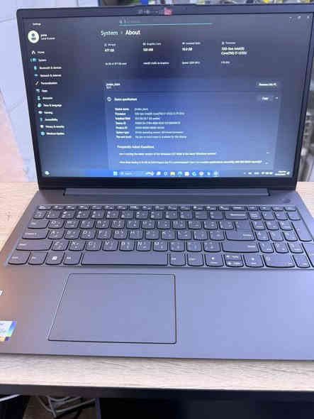 Lenovo للبيع 
المعالج كور اي ٧ جيل ١٢ 
رام ١٦ كيكا 
هارد ٥١٢ كيكا ssd 
كارت شاشة intel ires 
نظافة ١٠٠٪؜ 
مستخدمه ايام قليله فقط 
السعر ٥٦٥ الف
