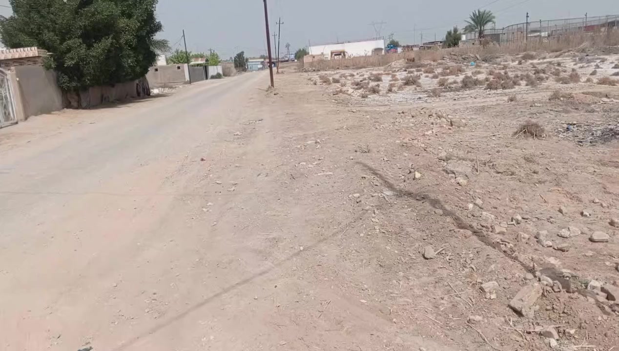 السلام عليكم قطعه ارض للبيع بل العلاك خلف محطة سند 25 طابو زراعي مساحه 500 متر  واجه 22 ونزال 23 ترهم قطعتين  شارع 7امتار
كافة الخدمات موجوده كهرباء فوكاها وساله
السعر مناسب 
اتصل او الوتساب  ***********
