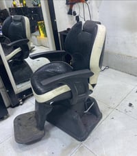 كرسي • جديد ٥أشهر • أصلي