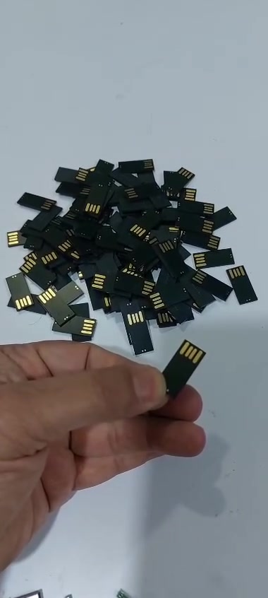 💥 اللهم صل على محمد وال محمد💥
يتوفر
فلاش  16GB سعر القطعة ٣ الاف
فلاش 8GB سعر القطعة الف
توصيل بغداد ٥ الاف
توصيل محافظات ٦ الاف


**إذا كنت صاحب هذا الإعلان وتريد حذفه لأي سبب، رجاءا أرسل رسالة إلى الدعم الفني**