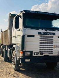 يوجد قلاب لنقل كافة المواد رمل حجر تيكله زميج جص باسعار مناسبه اتصل وت...