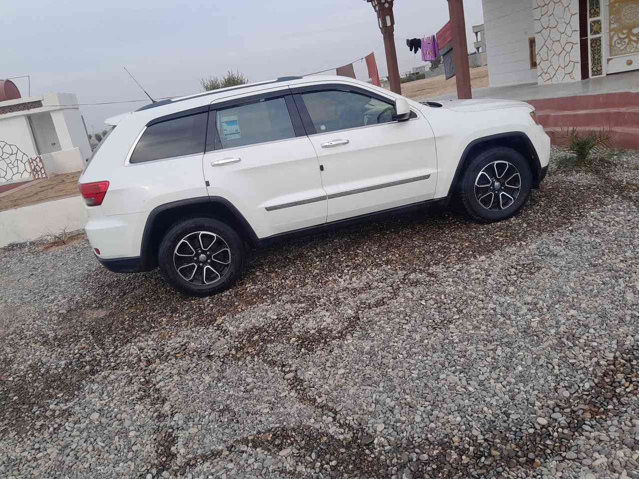 السلام عليكم جيب الاريدو موديل 12 شرط تحويل محرك كير شرط فول ماعده فتحه السقف تشغيل عن بعد السعر 172 بيها مجال مكان القياره *********** يرهم مراوس الفرق نقد٠٠٠٠٠٠
