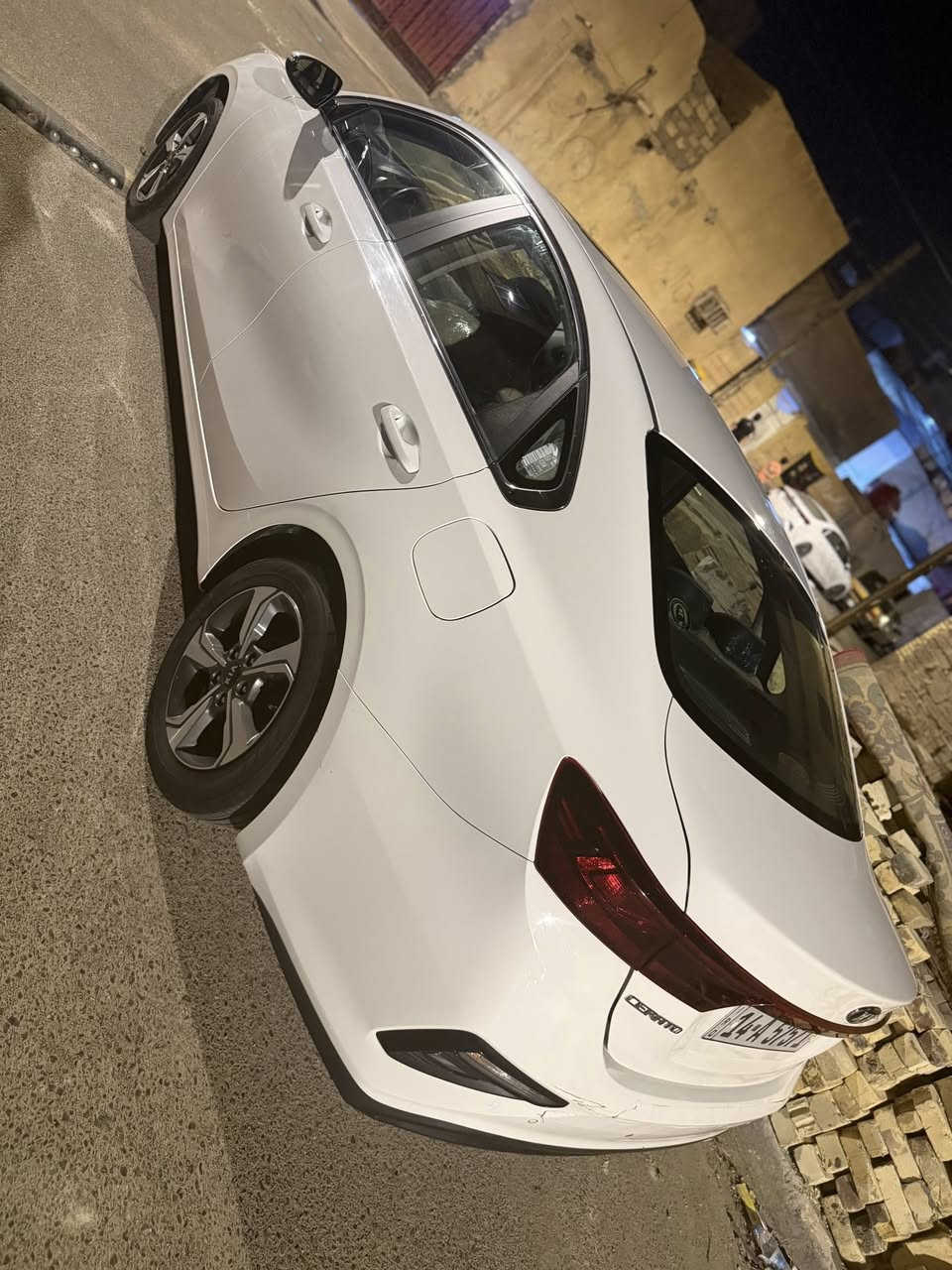 سيراتو خليجي  فتحه قماره كفاله ماشيه ٨٠ الف رقم بصره بسمي السياره سعر ١٦٢               
***********رقمي مكاني بصره قبله
