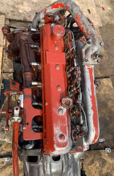 للبيع افيكو حجم ١١٤ سوبر مال مزاد السعر ١٥ ورقه وبيها مجال مكان المحموديه الهاتف ***********/***********
