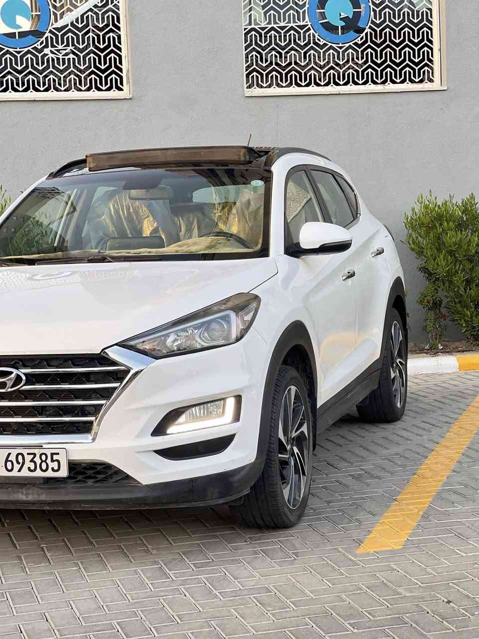 سلام عليكم
توسان  2020 خليجيه فول مواصفات 

فول 1/1 

٣ وضعيات قياده 

بصمه 

بانوراما 

شاشه كبيره

تحكم ستيرن جهتين

)

كشنات كهربائية جهتين 

لدات

مري شفط

شاحن واير ليس

تدفئه تبريد قطعتين 

مكينه 2000 

گير ومكينه مكفول 

السياره ماشيه 110

السعر. 205$

رقم جديد أربيل  

سنوية جديدة 

ملاحظات بسيطة 

مكان السياره بغداد 

باسمي ثاني يوم احول

***********
