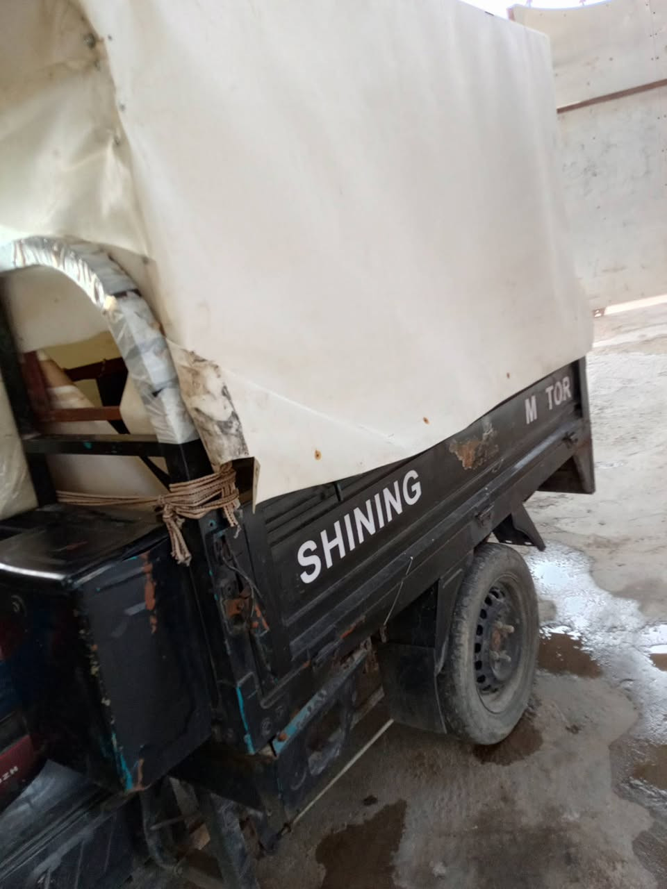 مرحبا ستوته للبيع موديل 21شغله من الدعاميه للدعاميه بابل النخيلة الغربية السعر مليون  ونص بي مجال حك الجيه ***********
